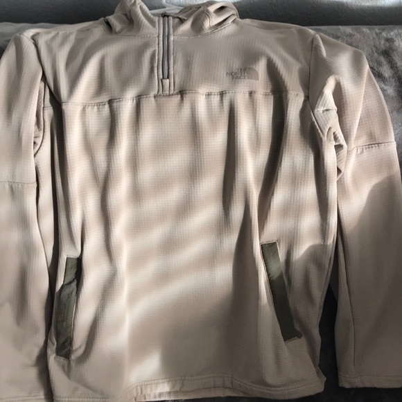 North Face sweater - Picture 1 of 4